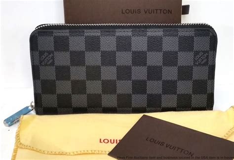 louis vuitton paris checkered wallet